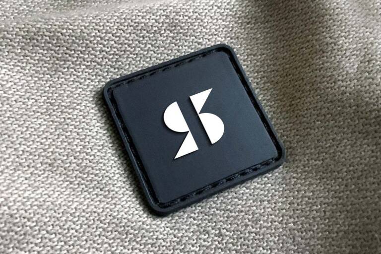 TMCreationによるファッション・ビューティー分野のロゴマークデザイン・ブランディング事例。洗練された感性を追求した、高品質なロゴデザイン。